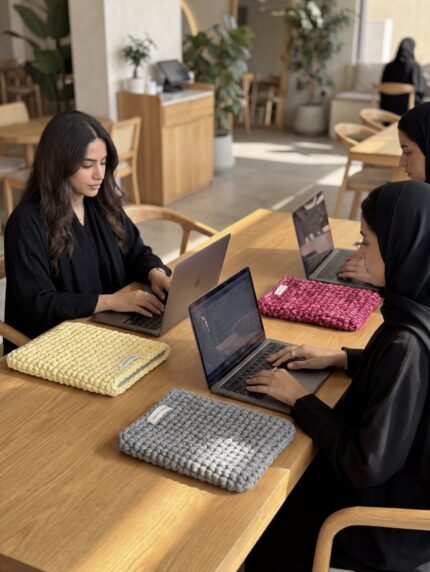 Laptop & ipad bucket